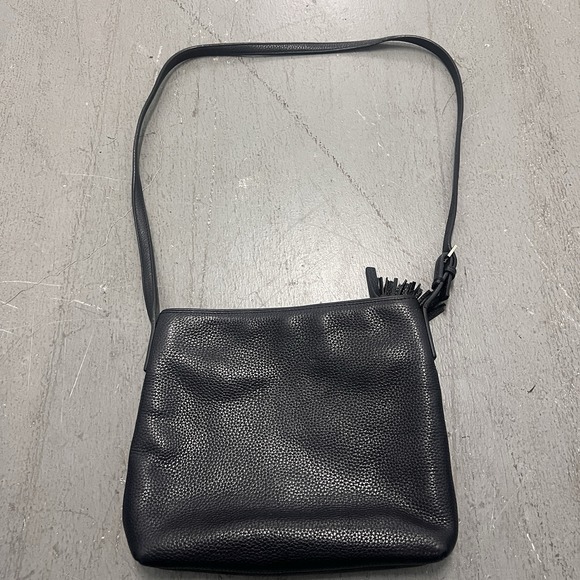 Kate Spade New York Pebbled Leather Crossbody Bag Black Tassel Zip Purse - Picture 2 of 16